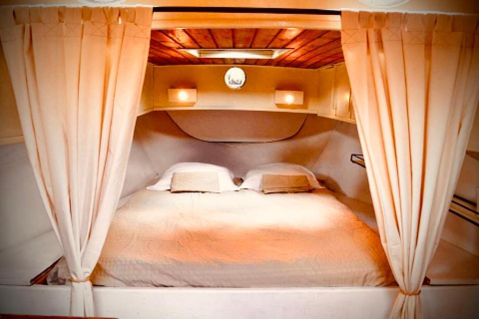 Hotel Tres Jolie Peniche A Louer à Hédé Extérieur photo