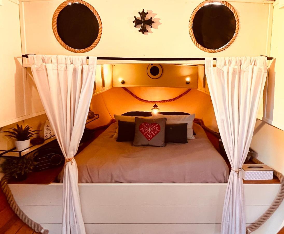 Hotel Tres Jolie Peniche A Louer à Hédé Extérieur photo